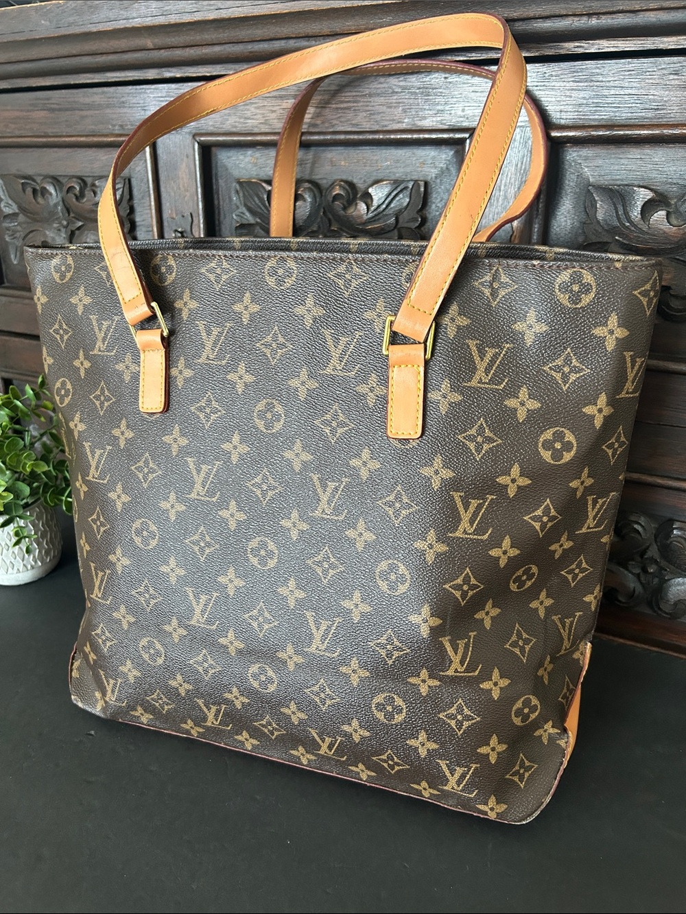 Beautiful Tote in Brown with Tan Straps - Picture 3 of 16
